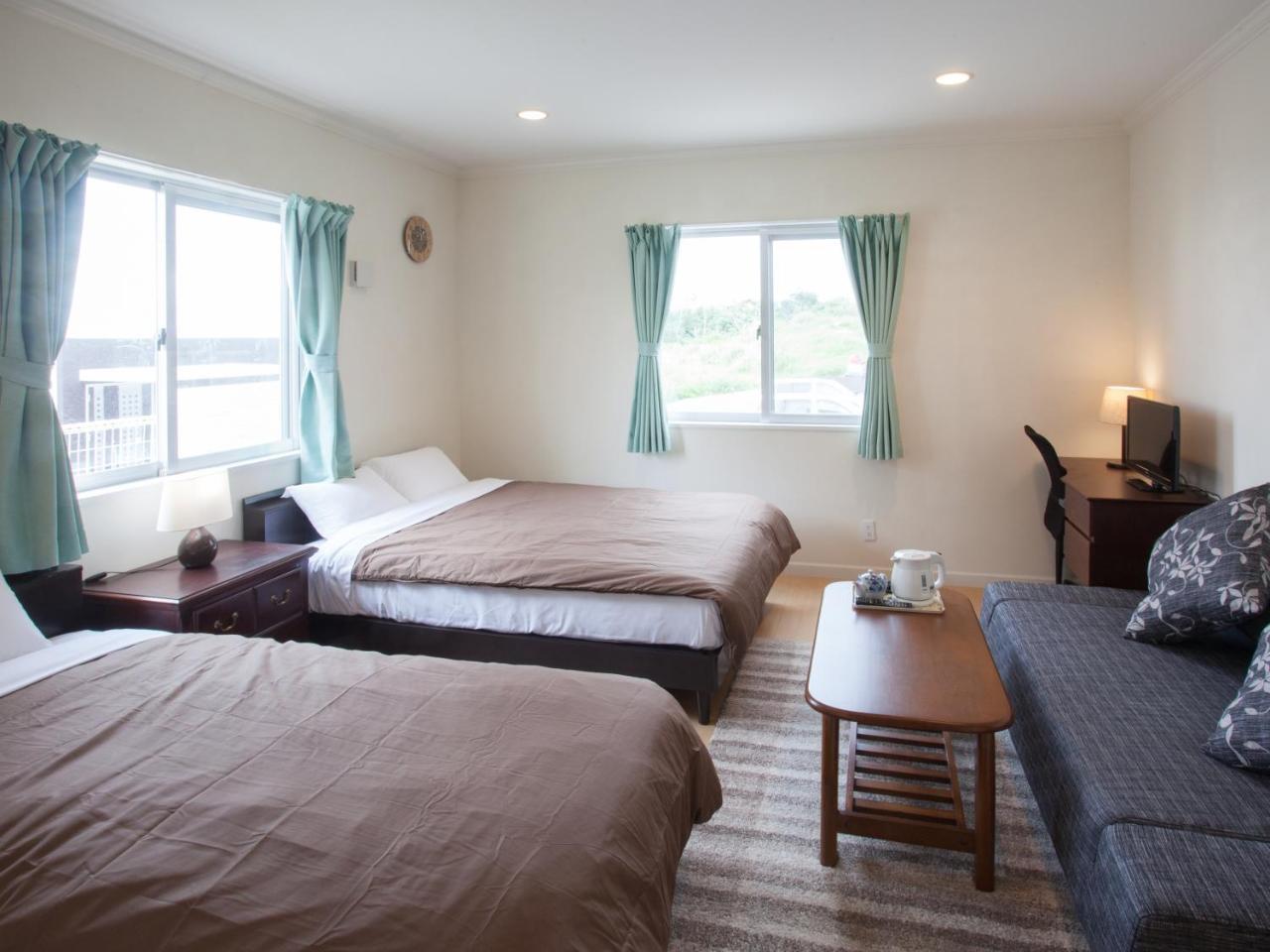 Kariyushi Condominium Resort Residential Del Sol Okinawa Uruma Bagian luar foto